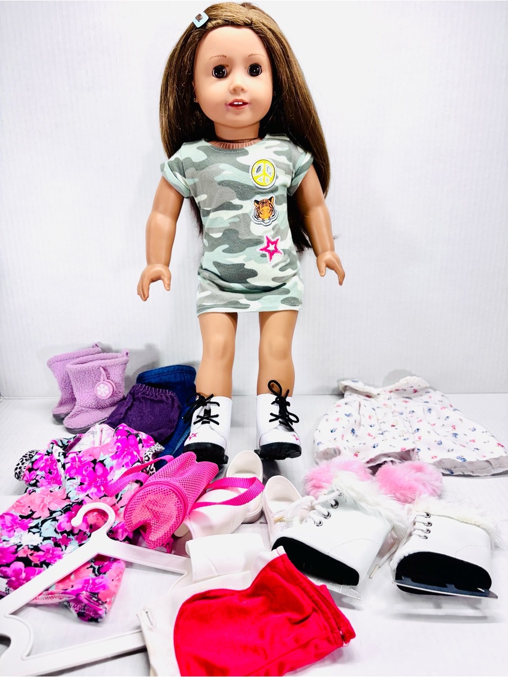American Girl Truly Me 18” Doll Brown Eyes, Hair, Shoes & Outfits 2014